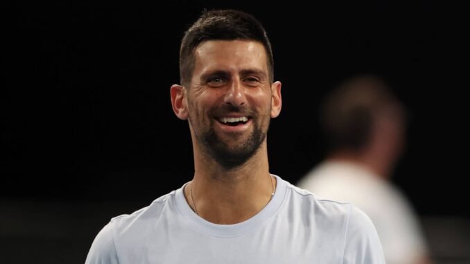 VIDEO: Djokovic unexpectedly joins Team China's United Cup press conference.