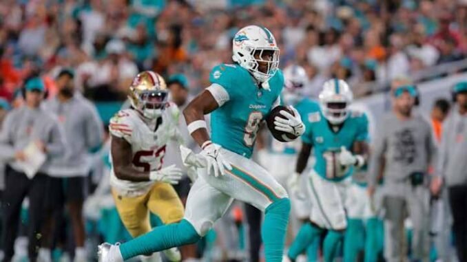 Jonnu Smith Breaks 2 Dolphins Records