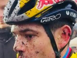 Van der Poel maakt zeldzame fout tijdens verkenning Loenhout en wenst rivaal Van Aert succes