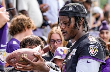 Finally Lamar Jackson agrees to star on Netflix new documentary series